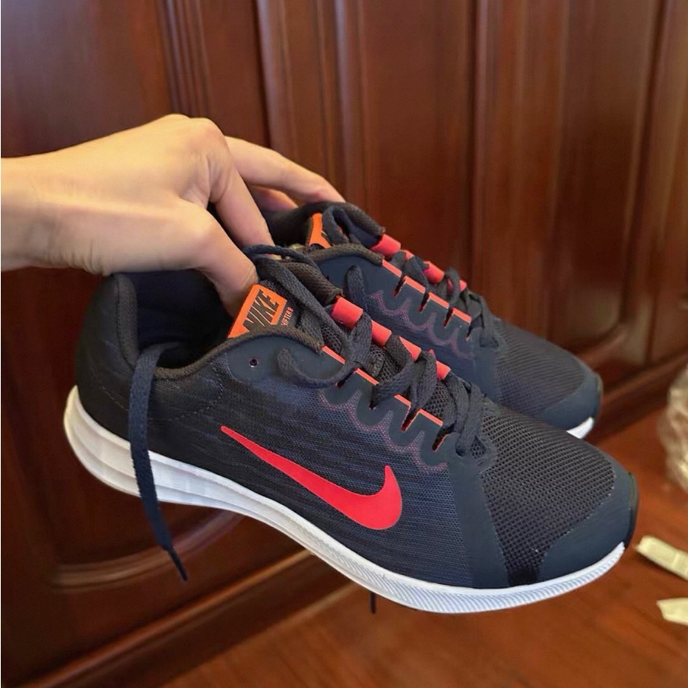 Nike Kids Sneakers - Black and Red